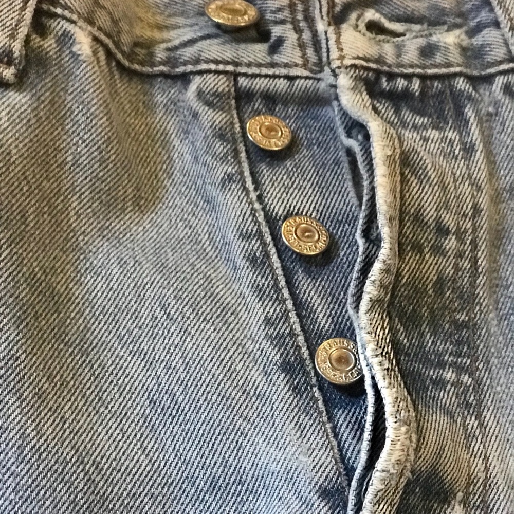 • VINTAGE DENIM • - Picture 2 of 4